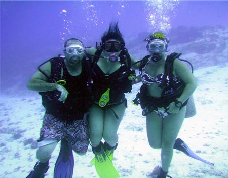 DiverWire writer Stacy Amberson enjoys the waters of Cozumel, Mexico
