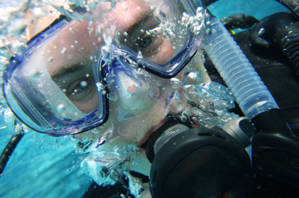 Ask the ScubaGuru: Snorkel or No Snorkel?