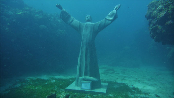 The island of Grenada unveils new Underwater sculpture park