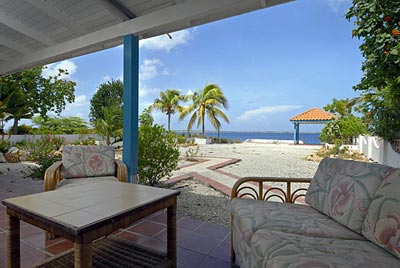 Save 25% when staying at Bonaire Oceanfront Villa 9