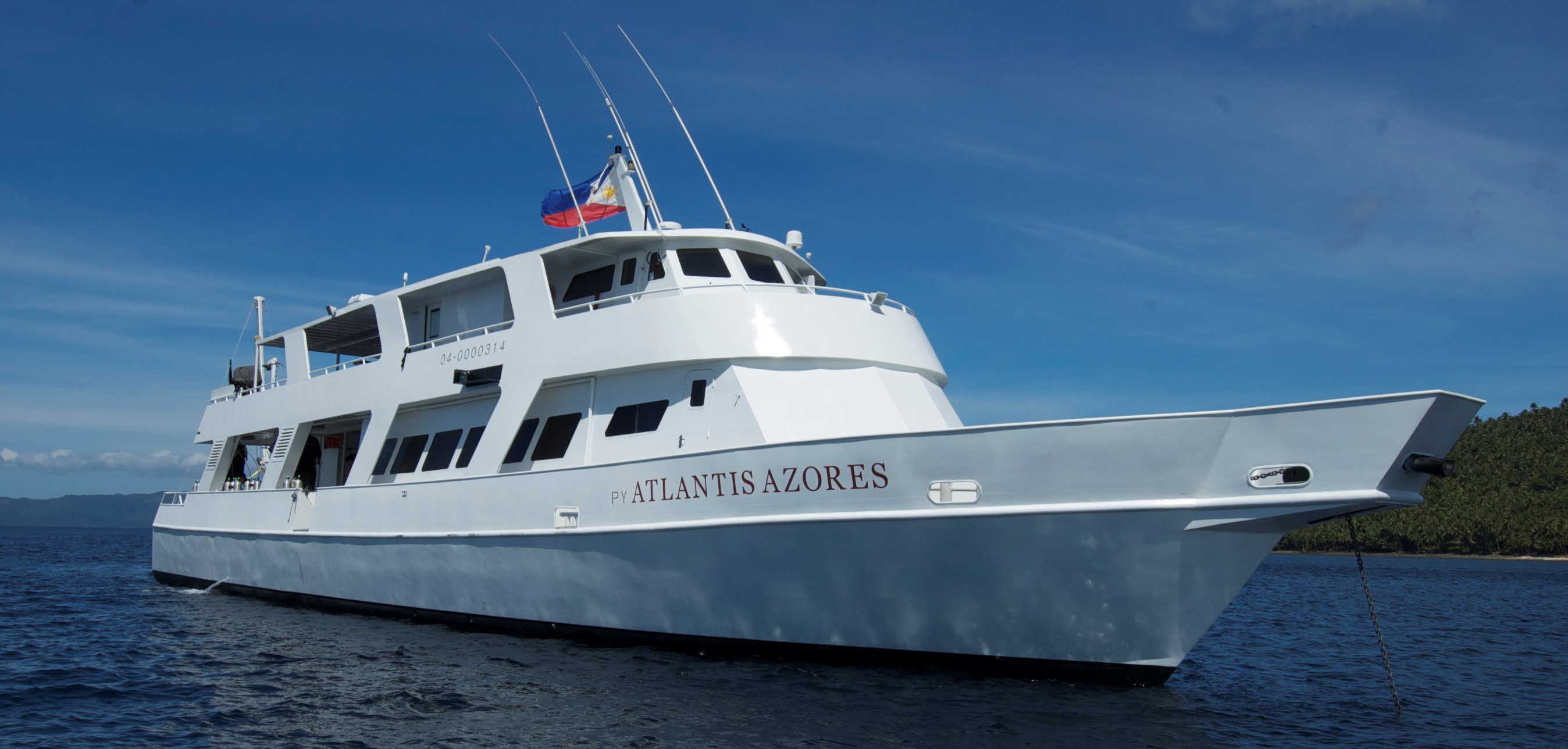 Atlantis Azores Live-Aboard Wins Prestigious Award