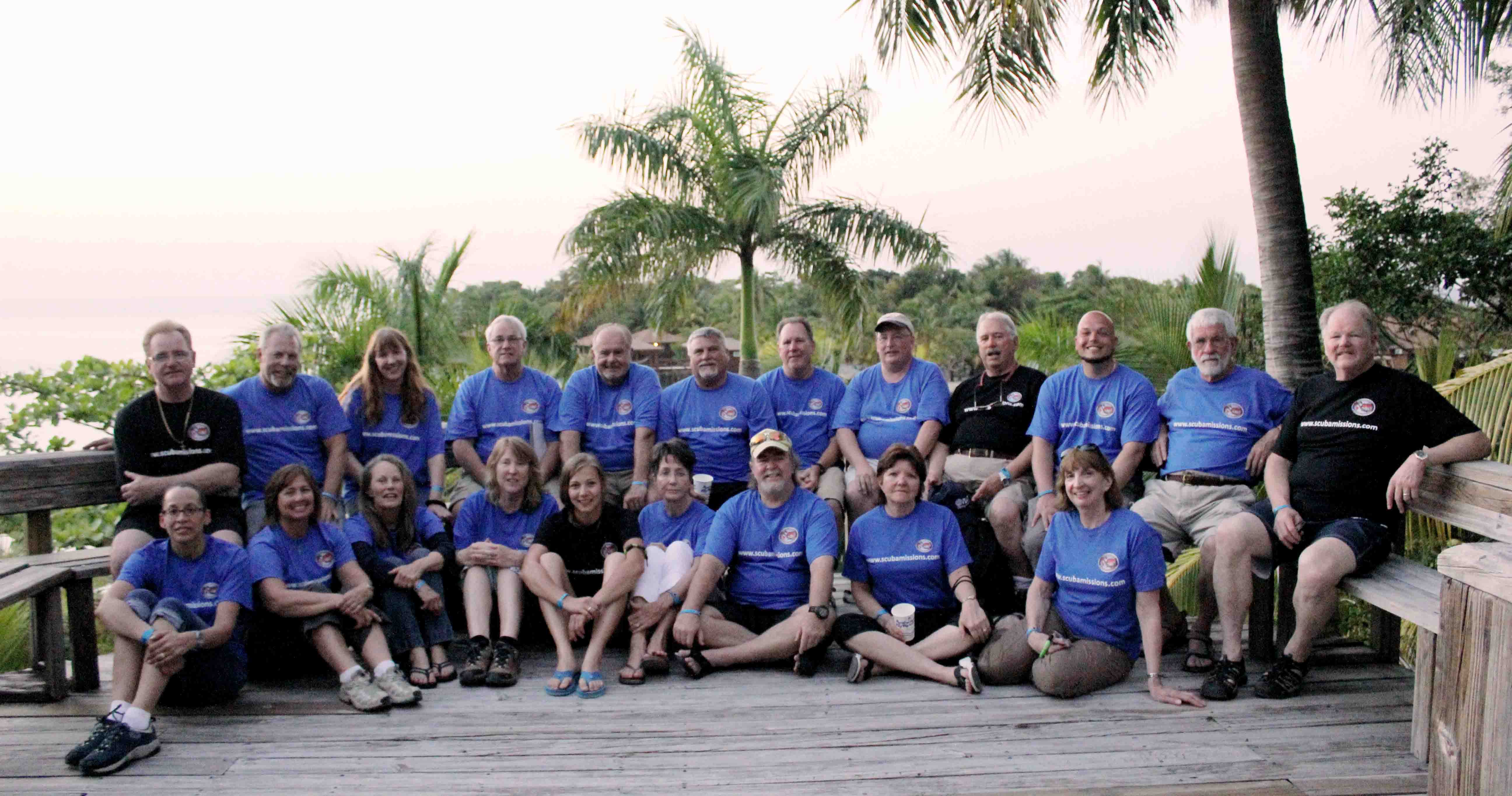 Christian Scuba Divers volunteer in Roatan, Honduras