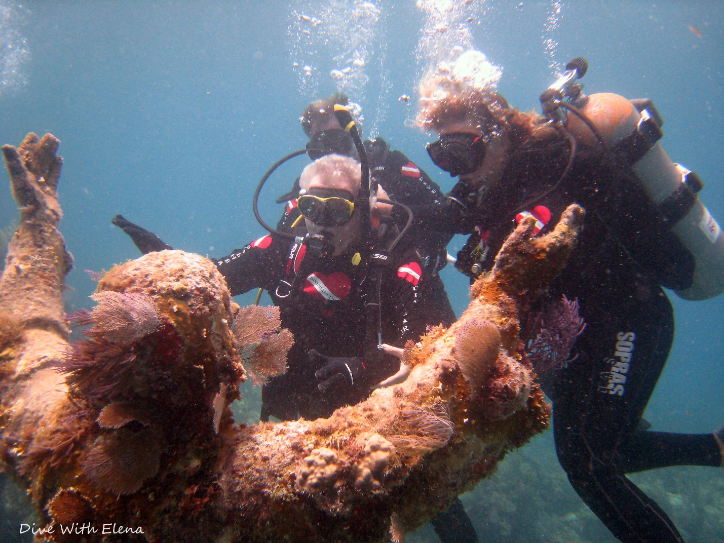 Diver returns to Key Largo to dive Christ of the Abyss Statue