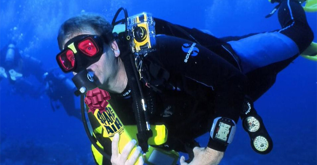 4 Christimas Gifts Perfect for Any Scuba Diver